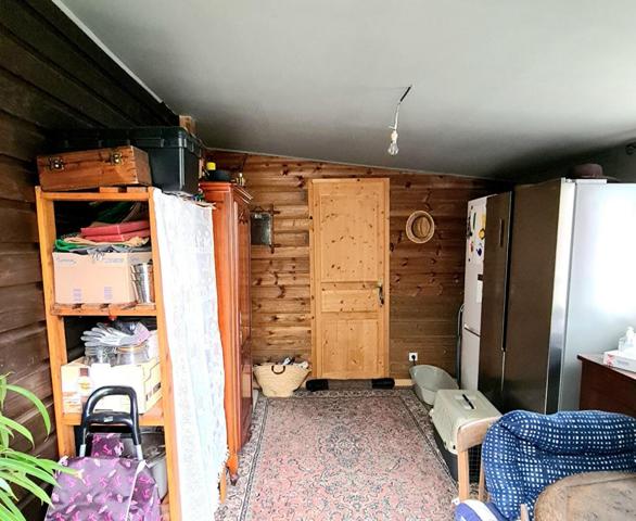 Saint Aubin sur Gaillon Proche - Confortable chalet en bois de 77.04 m2 - 2 chambres sur 594 m2 de terrain  - Prix 149.900 FAI