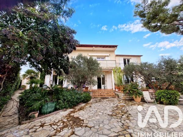 Maison à vendre 10 pièces 290 m² Bandol
