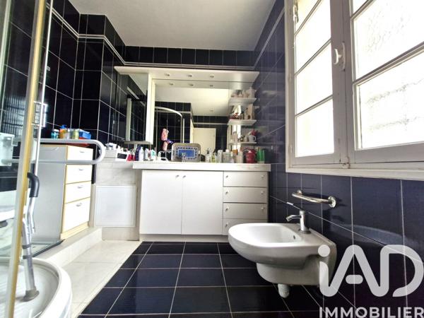Maison à vendre 10 pièces 290 m² Bandol