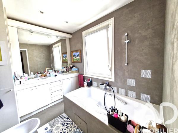 Maison à vendre 10 pièces 290 m² Bandol