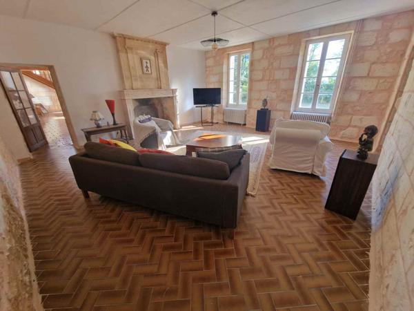 Maison 6 pièce(s) 3 chambre(s) 320 m²