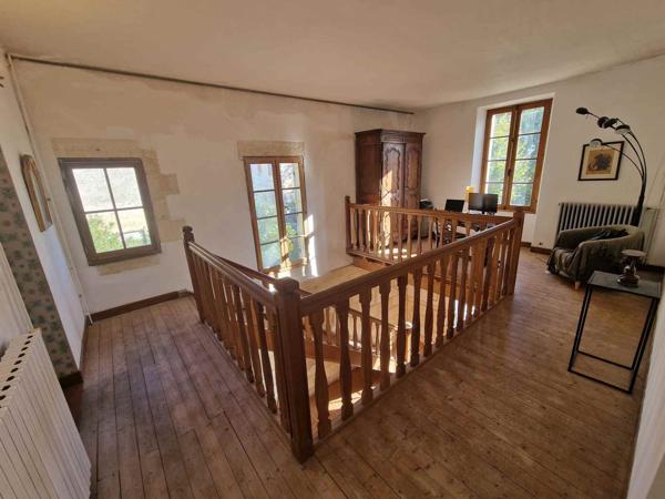 Maison 6 pièce(s) 3 chambre(s) 320 m²