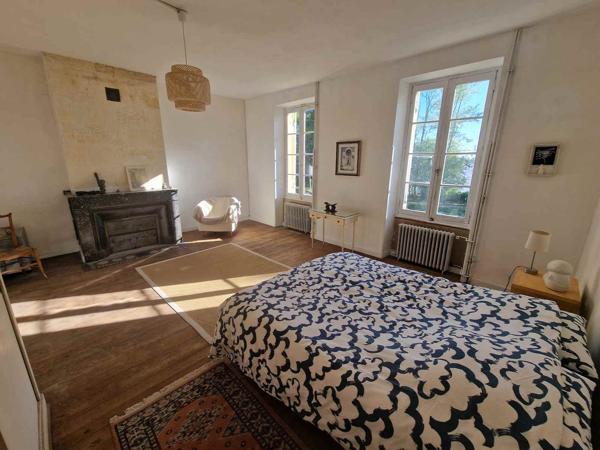 Maison 6 pièce(s) 3 chambre(s) 320 m²