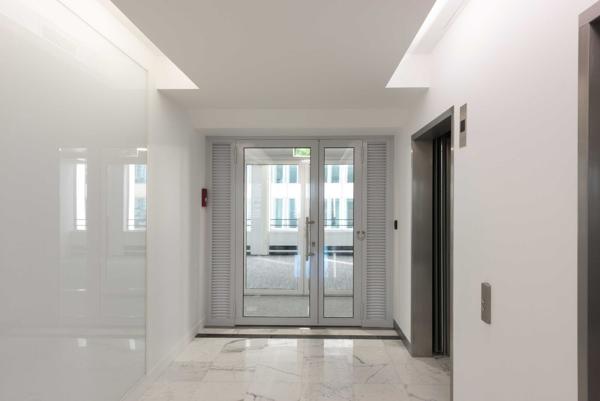 Bureaux à louer à Puteaux La Défense dans immeuble rénové et sécurisé