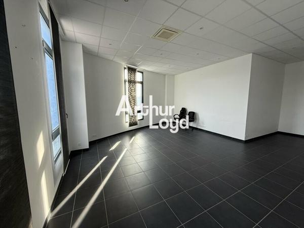 Bureaux à louer 56 m² CAPITOU - Fréjus