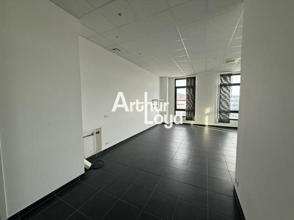 Bureaux à louer 56 m² CAPITOU - Fréjus