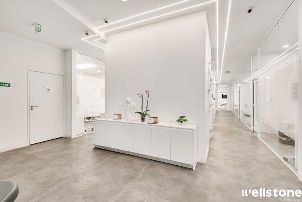 Bureaux à vendre ou à louer à PARIS 75015