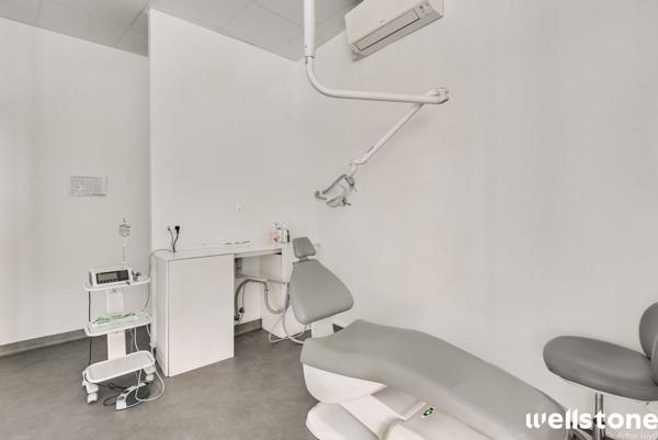 Bureaux à vendre ou à louer à PARIS 75015