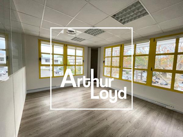 Bureaux à louer à Montpellier dans parc tertiaire verdoyant