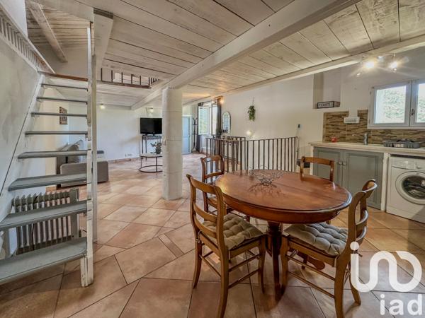 Immeuble à vendre 194 m² Claviers