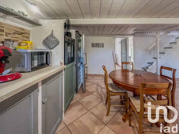 Immeuble à vendre 194 m² Claviers
