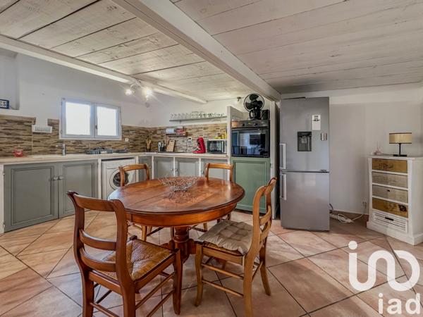 Immeuble à vendre 194 m² Claviers