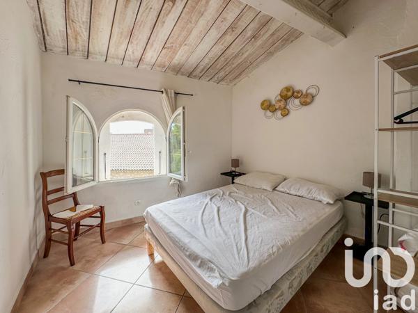 Immeuble à vendre 194 m² Claviers