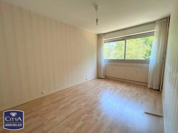 Appartement à vendre 5 pièces 102.05m² Charnay-lès-Mâcon (71850)