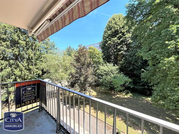 Appartement à vendre 5 pièces 102.05m² Charnay-lès-Mâcon (71850)