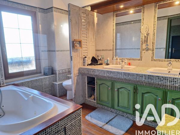 Maison à vendre 7 pièces 223 m² Domont