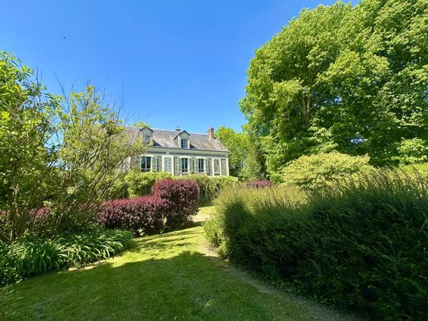 Maison
         12 pièces
        - 300 m² Bien prestige 640 000 € *