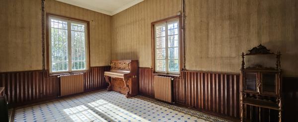 Maison
         12 pièces
        - 300 m² Bien prestige 640 000 € *
