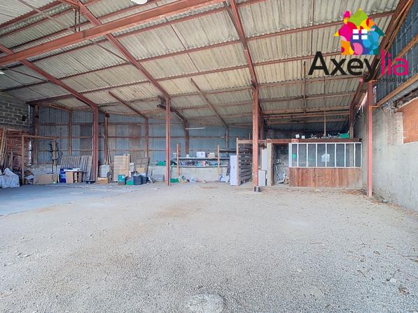 Melay (71340) A VENDRE-MELAY- MAISON SUR TERRAIN CLOS AVEC PISCINE ET HANGAR.