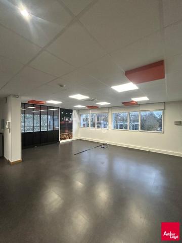 SAINT GREGOIRE - BUREAUX A LOUER - 278 M²