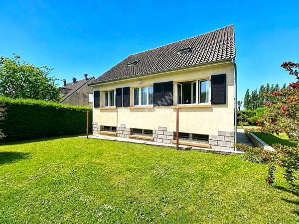Maison 7 pièces à vendre à Mareil en France - 385 000 €