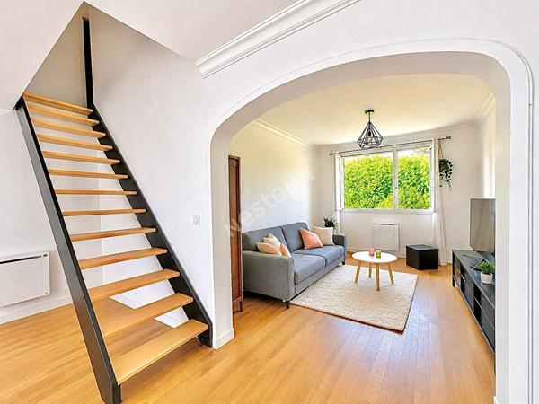 Maison 7 pièces à vendre à Mareil en France - 385 000 €