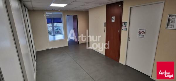 RENNES - BUREAUX A LOUER - 273 M²