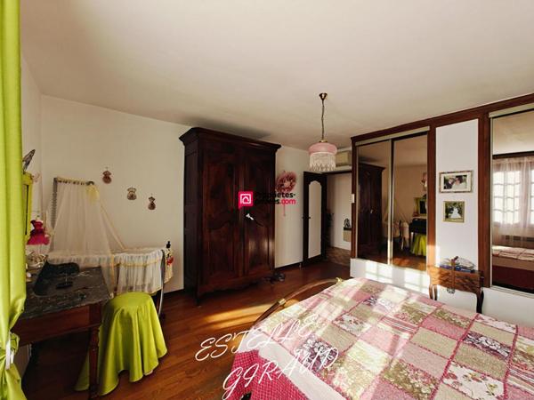 Villa Atypique à Caunes Minervois 7 pièces