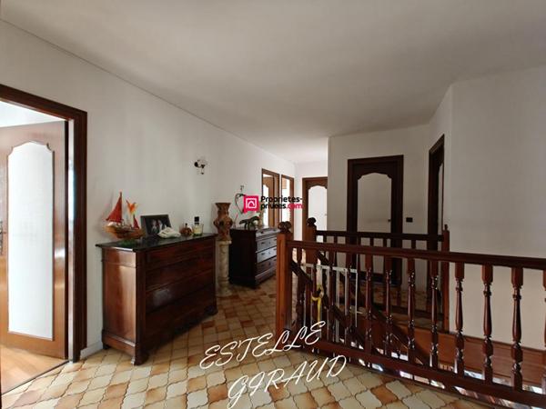 Villa Atypique à Caunes Minervois 7 pièces