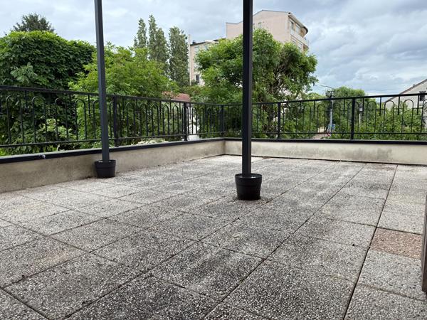 Appartement  2 pièces meublé terrasse commerces 94210 La Varenne