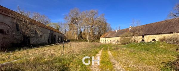 Opportunité rare – Ensemble de bâtiments à rénover – Vente interactive