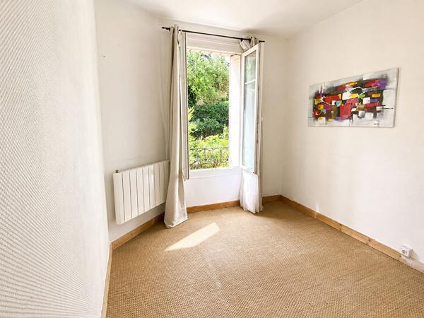 CHAVILLE- Charmant 2 pièces avec cave. 215 000 € **  - Référence  717-C