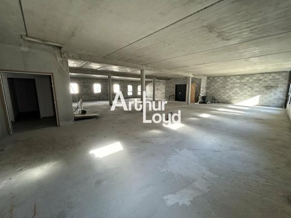 Location bâtiment mixte neuf 1252 m² divisible dès 275 m² - Fréjus Capitou