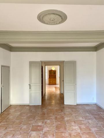 Courthézon (84350) Magnifique rez-de-jardin de 79 m2