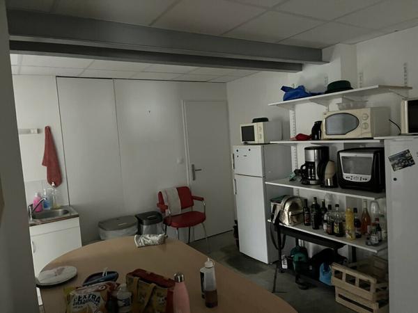 SPÉCIAL INVESTISSEUR - À VENDRE BUREAUX LOUÉS - LOCATAIRE "DE QUALITÉ"