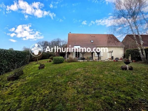 Vente Maison 6 pièces 110 m2 à Savigny-le-Temple