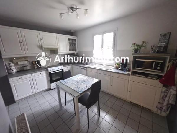 Vente Maison 6 pièces 110 m2 à Savigny-le-Temple