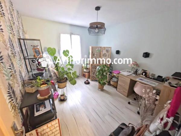 Vente Maison 6 pièces 110 m2 à Savigny-le-Temple