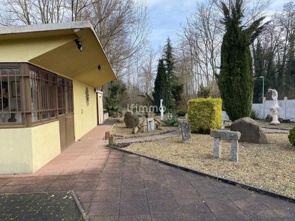 Terrain naturel de loisirs de 8 hectares environs à Rixheim