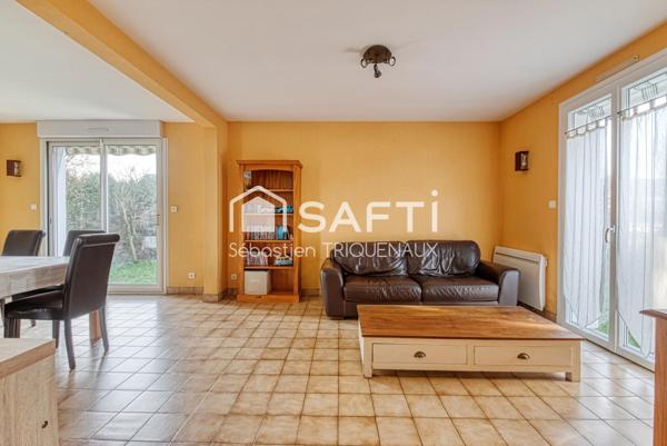 MONTREUIL JUIGNE, MAISON FAMILIALE 5 CHAMBRES