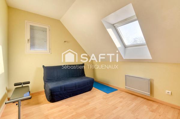 MONTREUIL JUIGNE, MAISON FAMILIALE 5 CHAMBRES