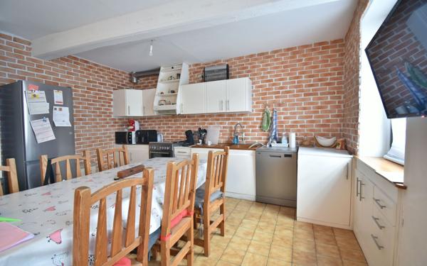 Maison à vendre    5 pièces •  Bettant