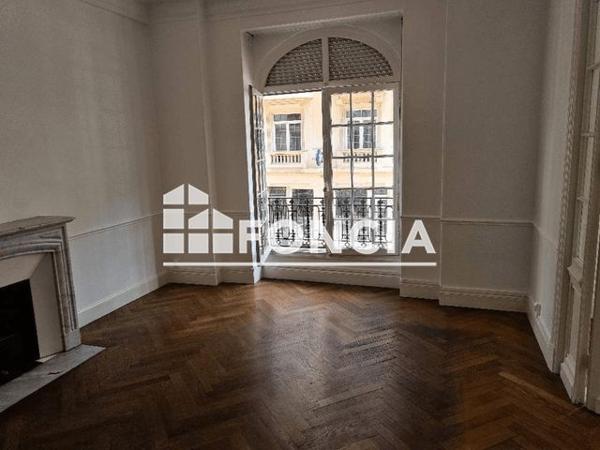 Location Appartement 4 pièces 89.7 m² - 21 RUE BERLIOZ Nice 06000