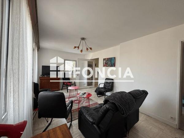 Location Appartement 4 pièces 81.1 m² - RESIDENCE LA BALANCE ILOT M Avignon 84000