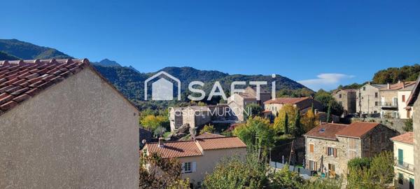 Maison de village à rénover entièrement.