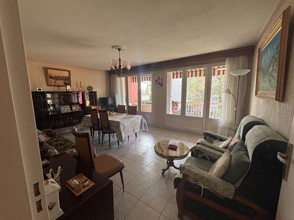 A vendre, Appartement Marseille 12ème, Les 3 Lucs, 3 pièces 65 m2