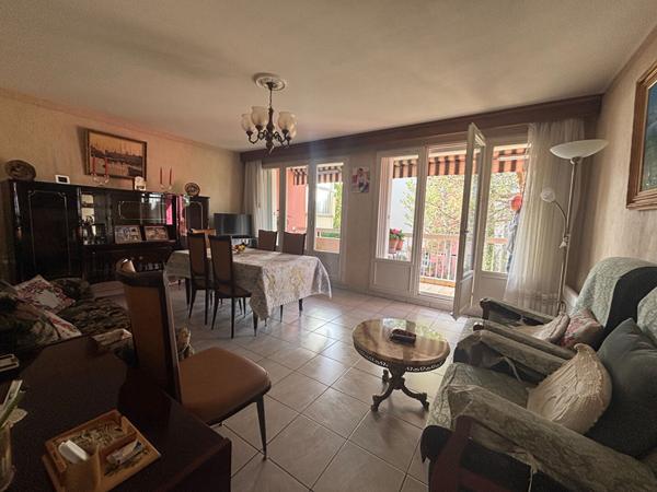 A vendre, Appartement Marseille 12ème, Les 3 Lucs, 3 pièces 65 m2