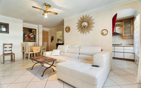 Appartement à vendre    2 pièces • 51,65 m2 Juan-les-Pins - Antibes