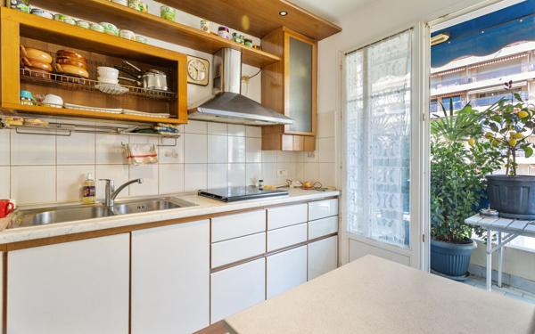 Appartement à vendre    2 pièces • 51,65 m2 Juan-les-Pins - Antibes