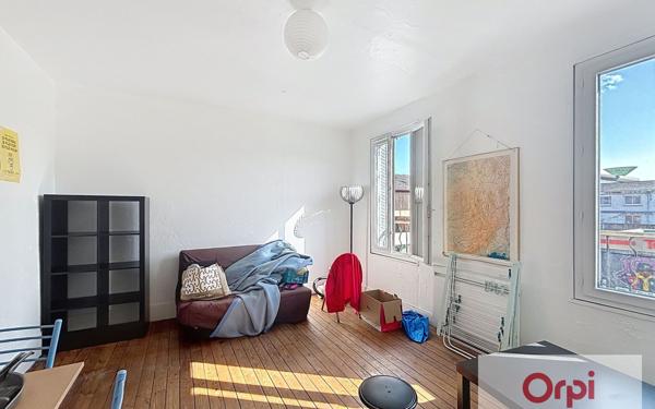 Appartement à louer    2 pièces • 44 m2 Commentry